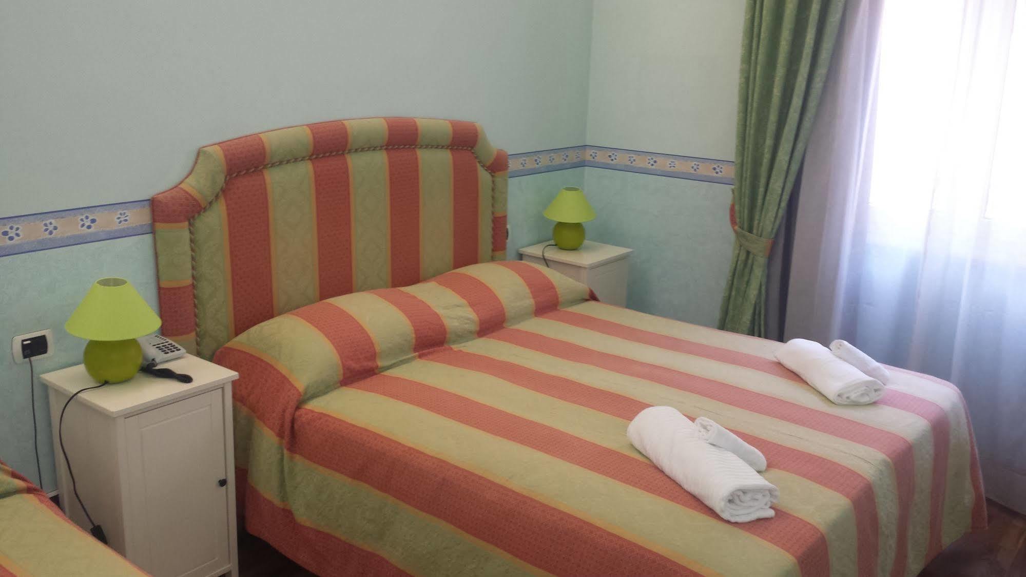 Il Colonnato Bed & Breakfast Rome Exterior photo